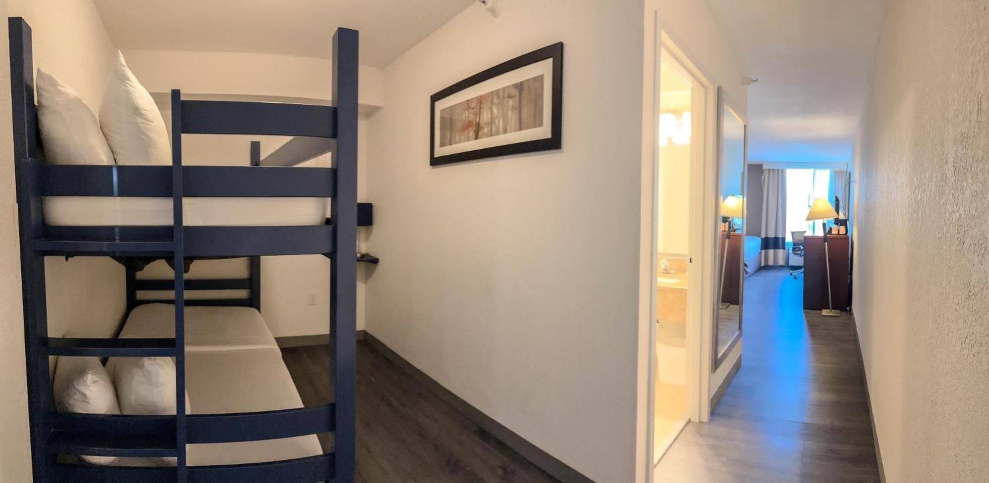 Comfort Inn & Suites Kissimmee By The Parks Four Corners Buitenkant foto