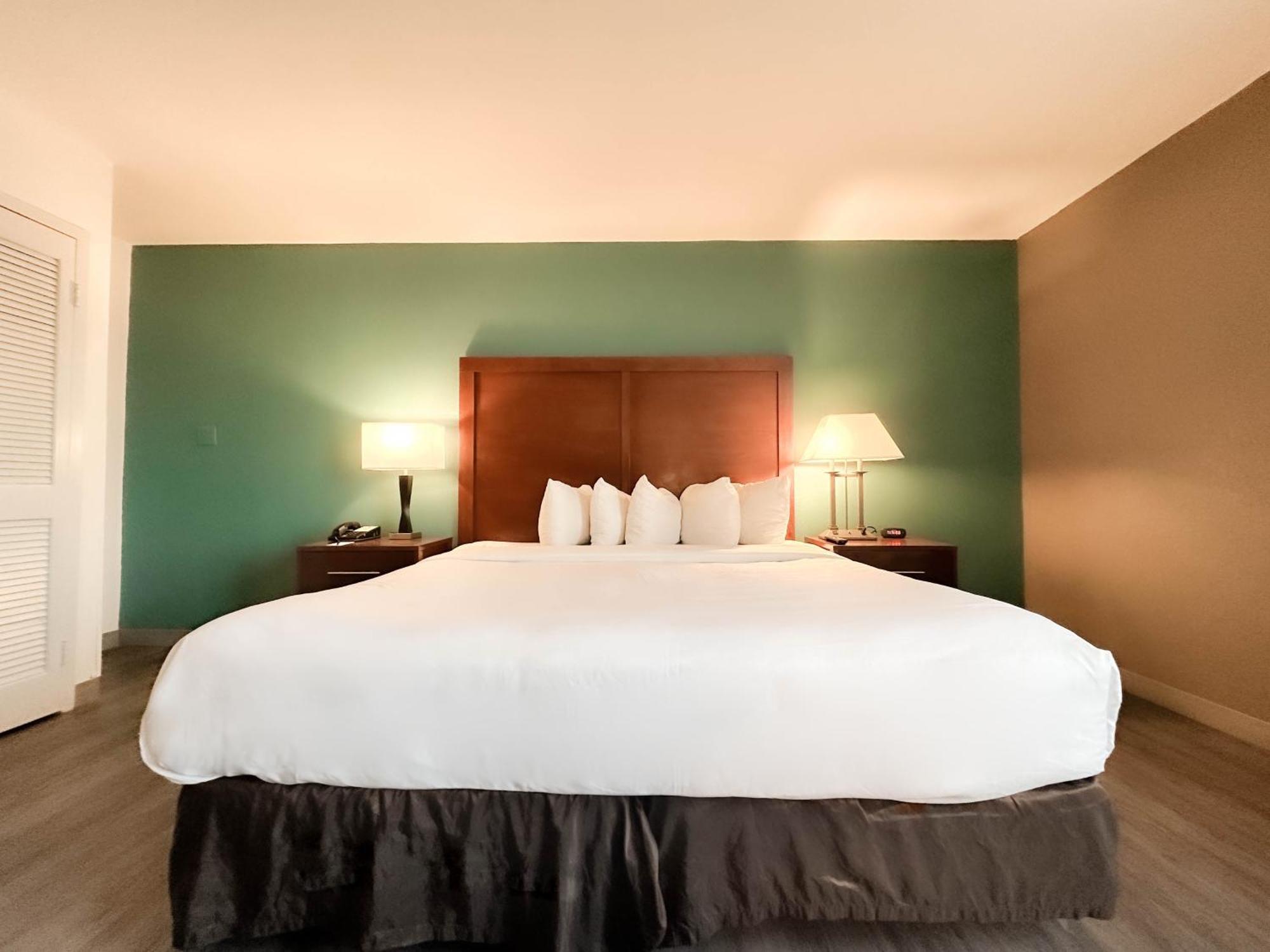 Comfort Inn & Suites Kissimmee By The Parks Four Corners Buitenkant foto