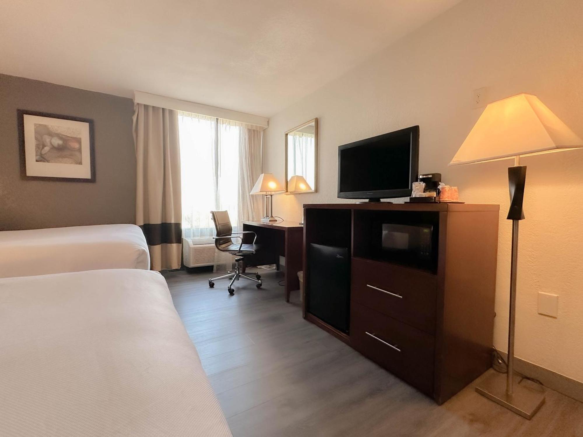 Comfort Inn & Suites Kissimmee By The Parks Four Corners Buitenkant foto
