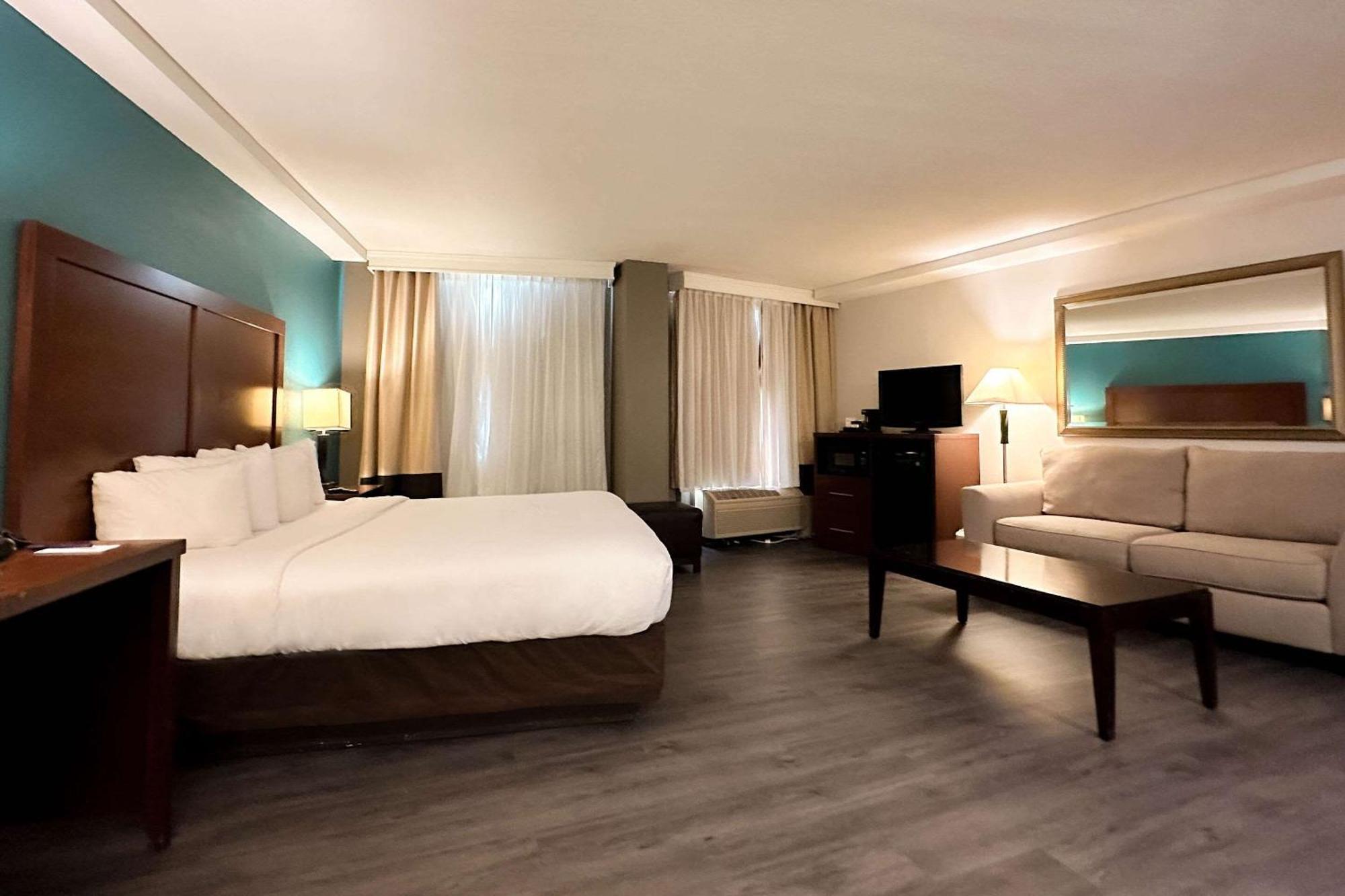 Comfort Inn & Suites Kissimmee By The Parks Four Corners Buitenkant foto
