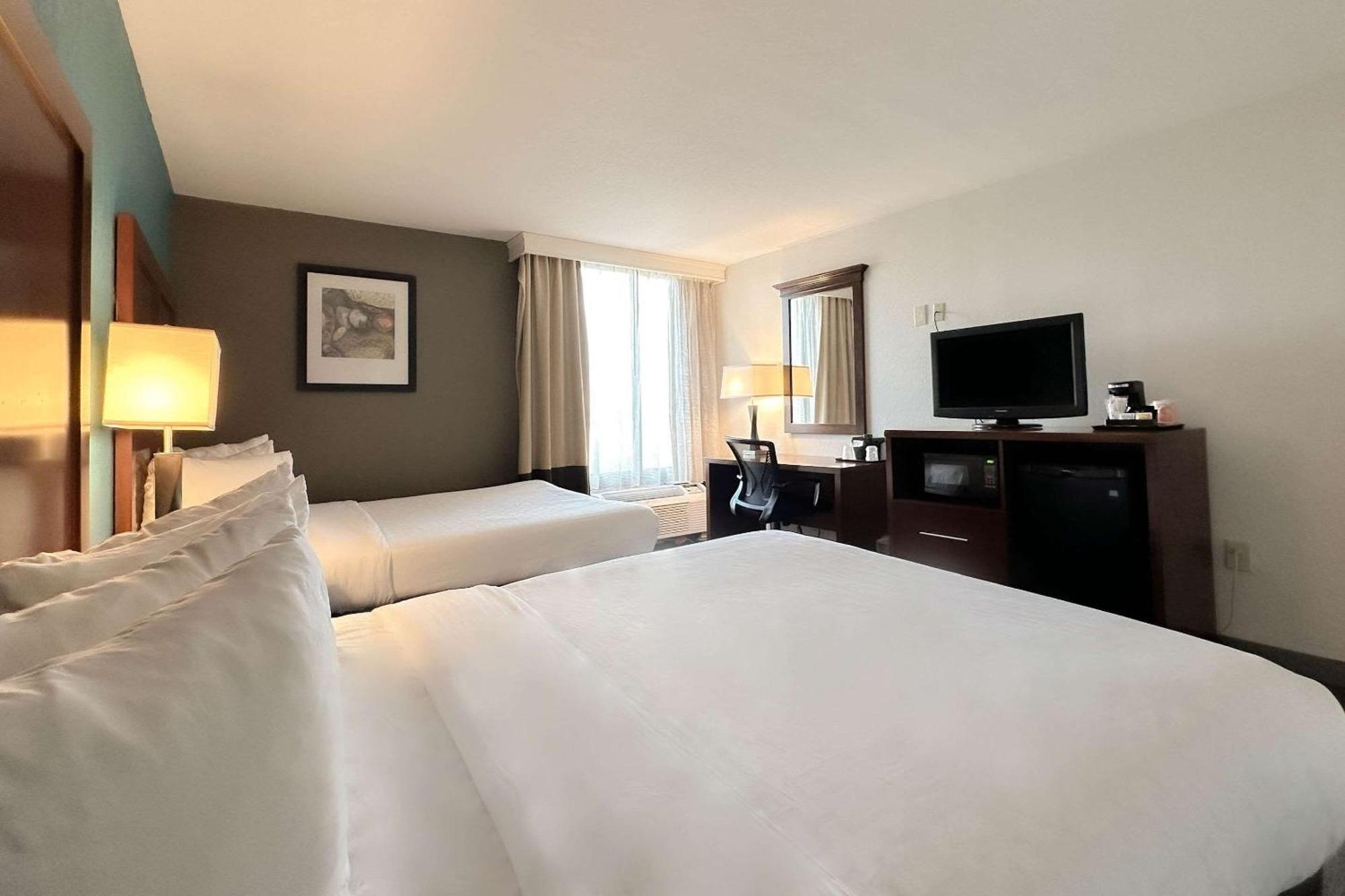 Comfort Inn & Suites Kissimmee By The Parks Four Corners Buitenkant foto